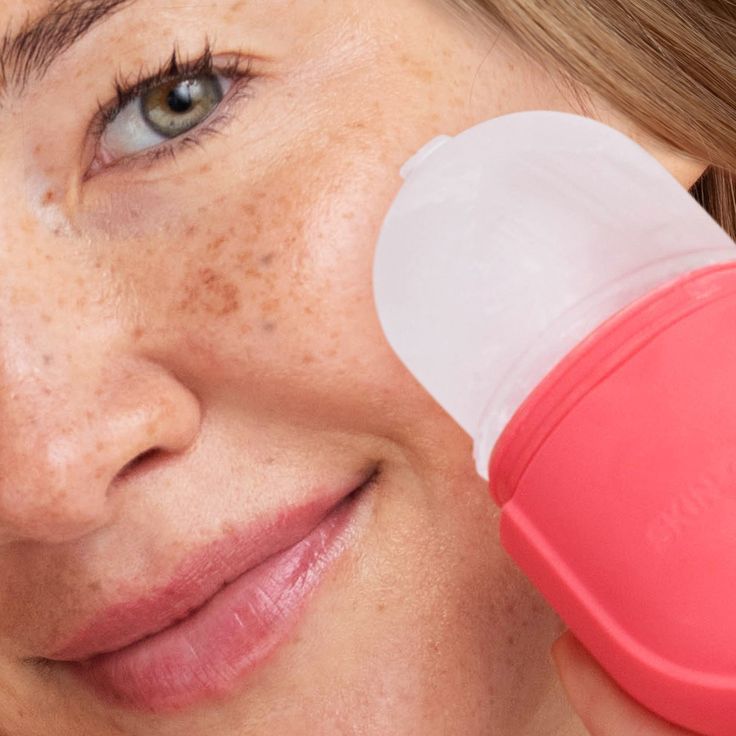 Face ice roller